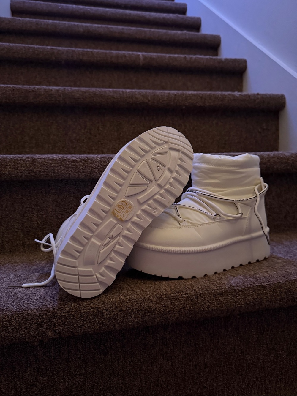 Flatform / Platform Lace-Up Women's White Boots - Picture 4 of 7